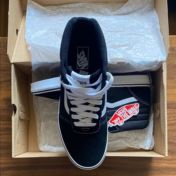 New Vans Ward skate/casual shoes - Picture 4 of 7